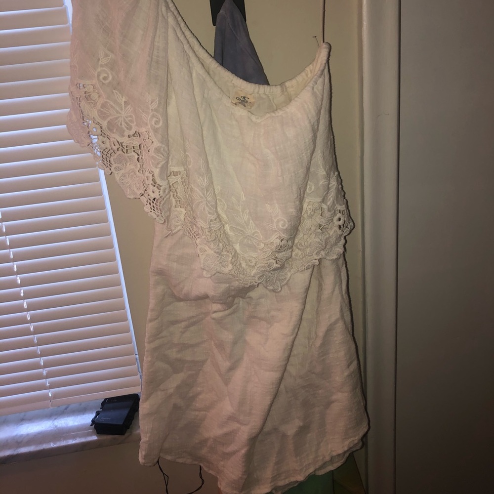 White off shoulder dress